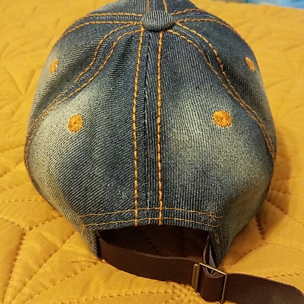 Hat - Picture 2 of 3